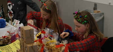 Weihnachtlicher Glanz beim Adventscafé